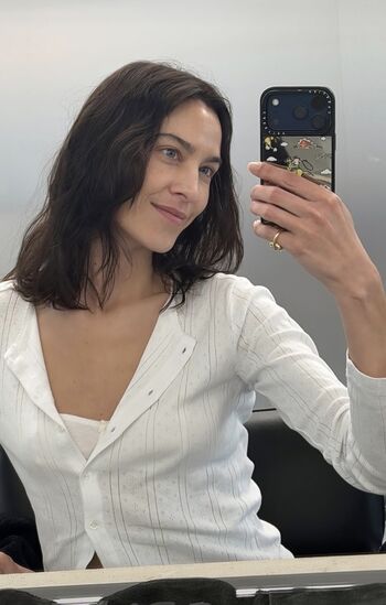 Alexa chung page leaked private photo uncensored HD quality