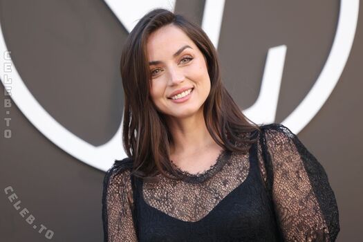 Ana de armas  page leaked private photo uncensored HD quality