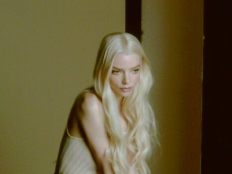 Anya taylor joy  page leaked private photo uncensored HD quality