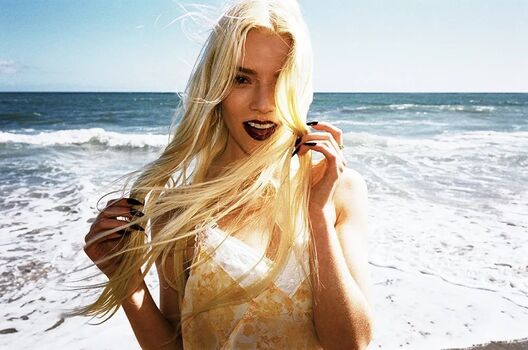 Anya taylor joy leaked private photo uncensored HD quality