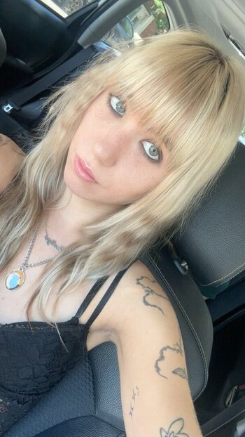 Armpit fetish  page leaked private photo uncensored HD quality