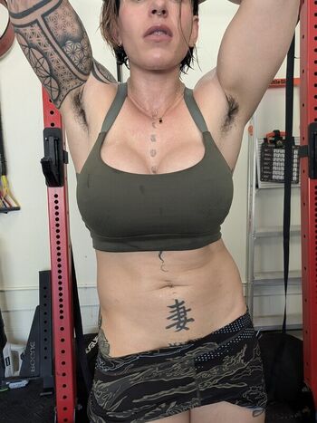 Armpit fetish  page leaked private photo uncensored HD quality