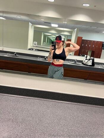 Armpit fetish  page leaked private photo uncensored HD quality