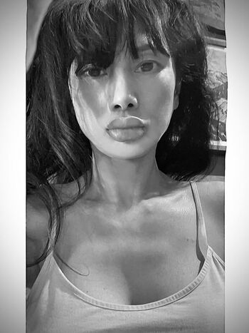 Bai ling  page leaked private photo uncensored HD quality