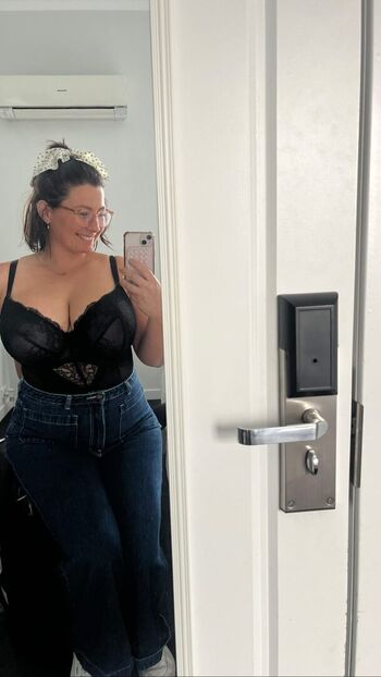 Bel larcombe slice of salami leaked private photo uncensored HD quality