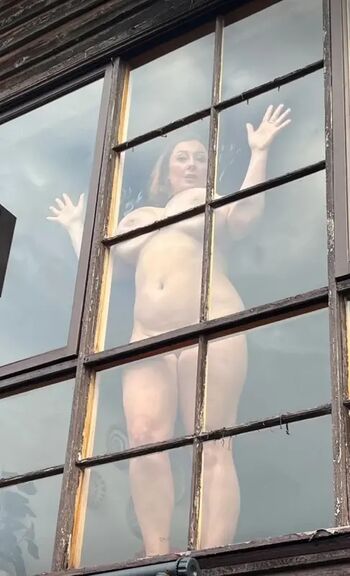 Bel larcombe slice of salami leaked private photo uncensored HD quality