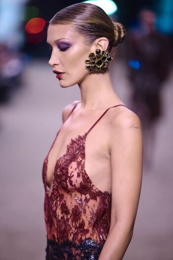 Bella hadid  page leaked private photo uncensored HD quality
