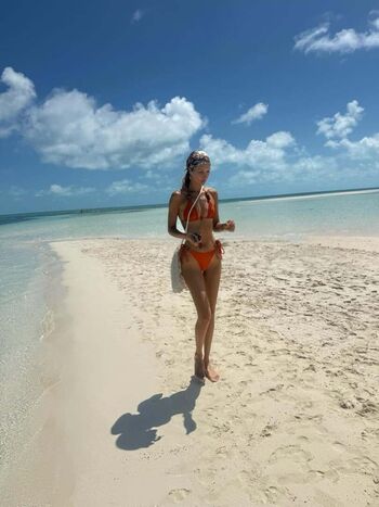 Bella hadid  page leaked private photo uncensored HD quality