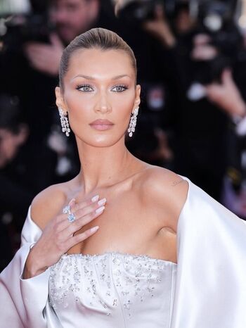 Bella hadid  page leaked private photo uncensored HD quality