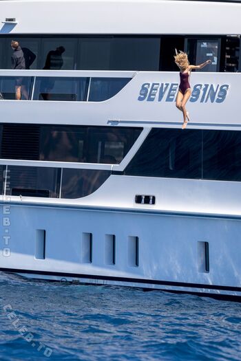 Bella hadid  page leaked private photo uncensored HD quality