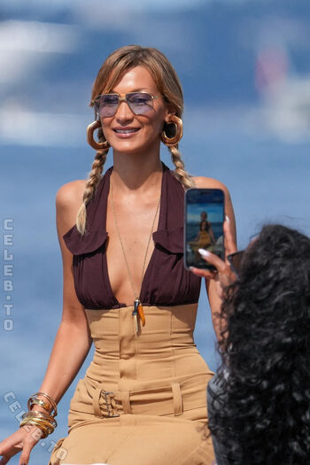 Bella hadid  page leaked private photo uncensored HD quality