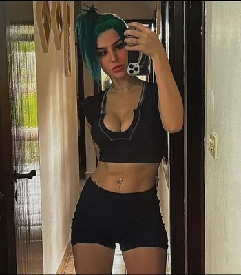 Bellekaffer leaked private photo uncensored HD quality