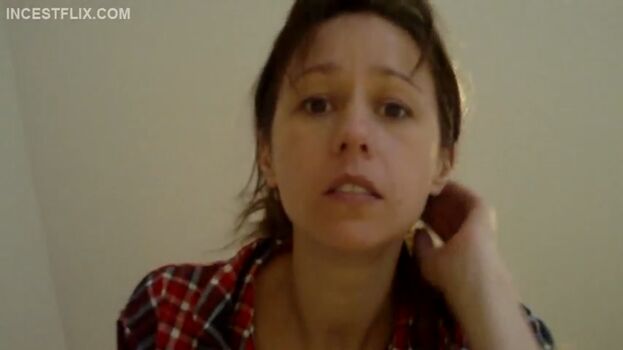 Breastfeeding leaked private photo uncensored HD quality