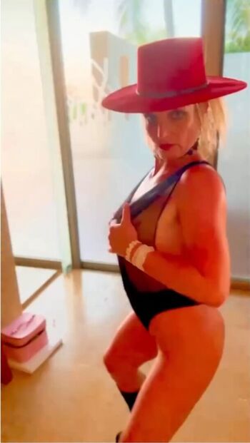 Britney spears  page leaked private photo uncensored HD quality