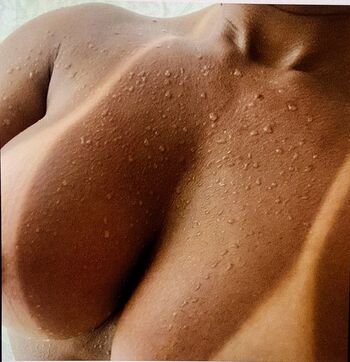 Bronzeamento natural page leaked private photo uncensored HD quality