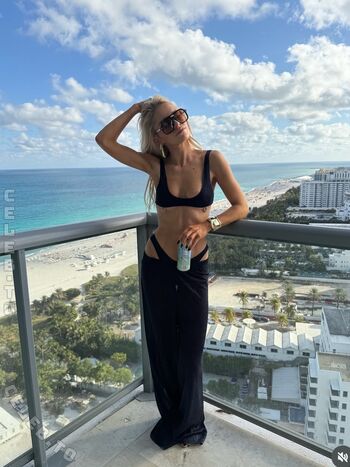 Caro daur leaked private photo uncensored HD quality