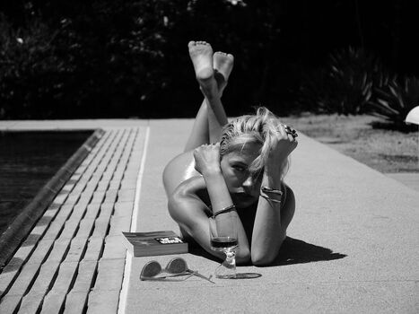 Caroline vreeland  page leaked private photo uncensored HD quality