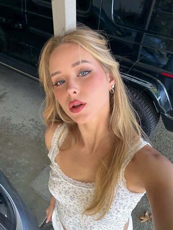 Caroline zalog leaked private photo uncensored HD quality