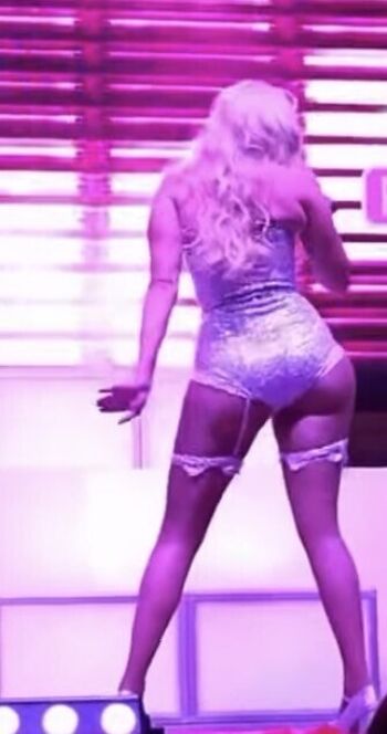 Charity Eden / Taylor Swift Impersonator