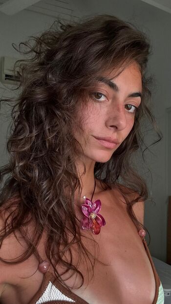 Charlotte berry leaked private photo uncensored HD quality