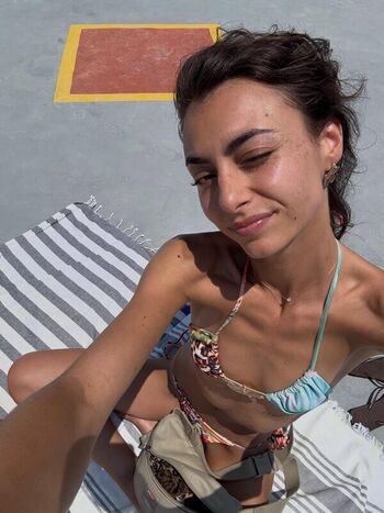 Charlotte berry leaked private photo uncensored HD quality
