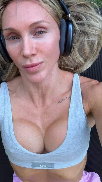 Charlotte flair page leaked private photo uncensored HD quality
