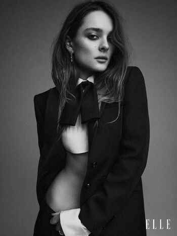 Charlotte lawrence page leaked private photo uncensored HD quality
