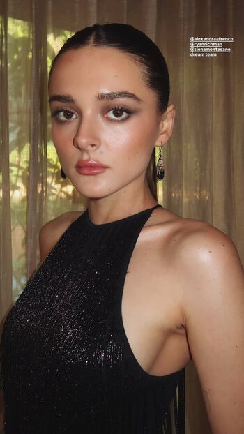 Charlotte lawrence page leaked private photo uncensored HD quality