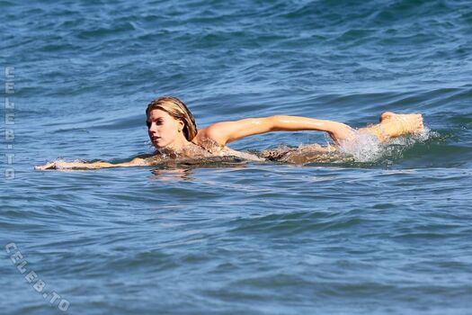 Charlotte mckinney  page leaked private photo uncensored HD quality