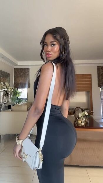 Chumile raziya page leaked private photo uncensored HD quality