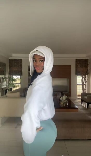 Chumile raziya leaked private photo uncensored HD quality