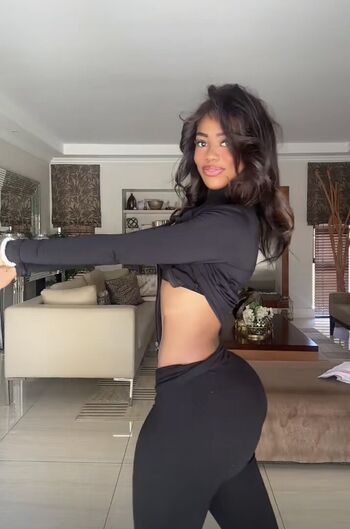 Chumile raziya leaked private photo uncensored HD quality