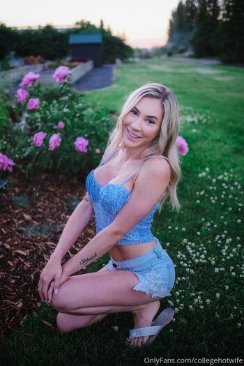 Collegehotwife leaked private photo uncensored HD quality