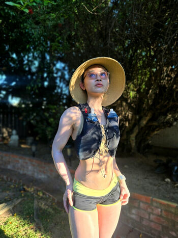 Connie han page leaked private photo uncensored HD quality