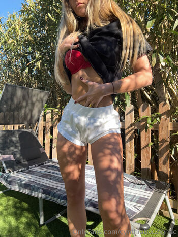 Cynthia bouzignac page leaked private photo uncensored HD quality