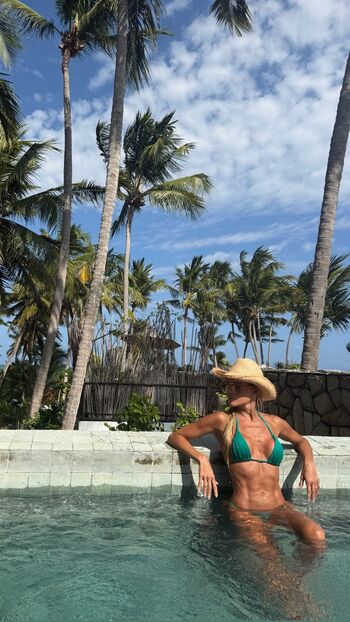 Deborah secco  page leaked private photo uncensored HD quality