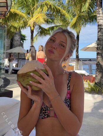 Elena zoe page leaked private photo uncensored HD quality