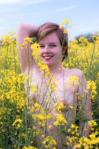 Eleyumina leaked private photo uncensored HD quality