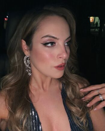 Elizabeth gillies leaked private photo uncensored HD quality