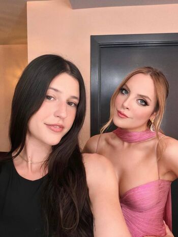 Elizabeth gillies leaked private photo uncensored HD quality