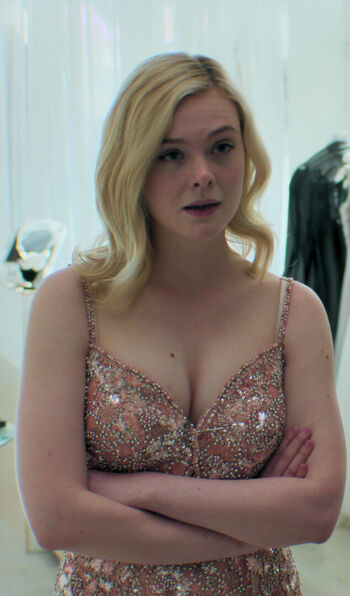 Elle fanning leaked private photo uncensored HD quality