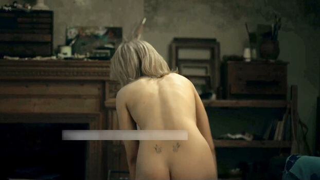 Ellie bamber  page leaked private photo uncensored HD quality