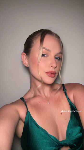 Emilly schellmann page leaked private photo uncensored HD quality
