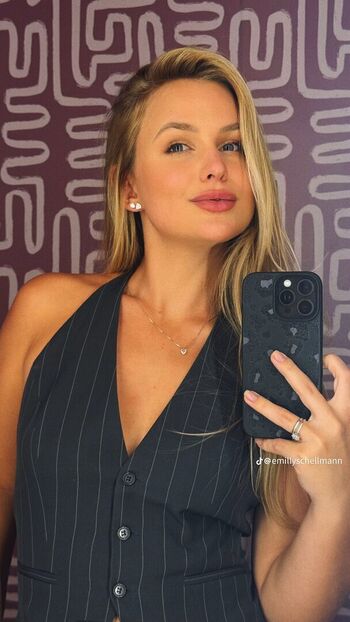 Emilly schellmann page leaked private photo uncensored HD quality