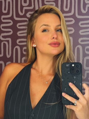 Emilly schellmann page leaked private photo uncensored HD quality