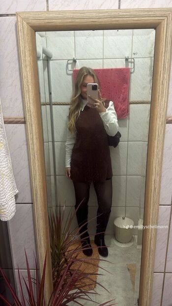 Emilly schellmann page leaked private photo uncensored HD quality