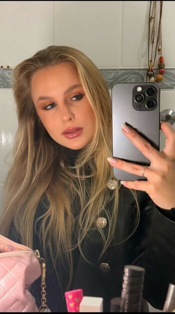 Emilly schellmann leaked private photo uncensored HD quality