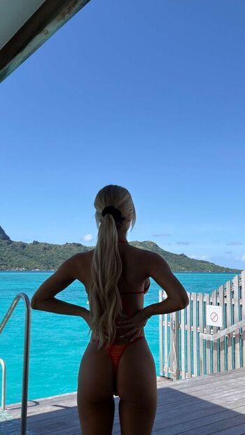 Emily elizabeth leaked private photo uncensored HD quality