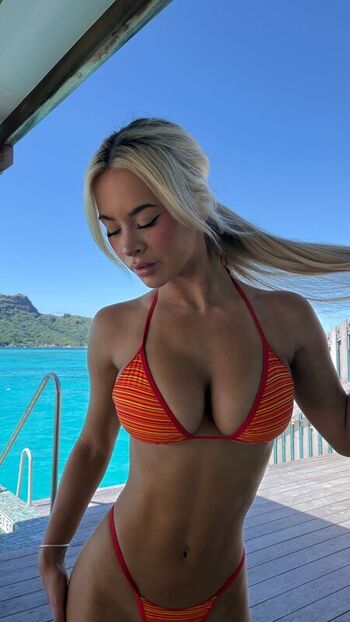 Emily elizabeth leaked private photo uncensored HD quality
