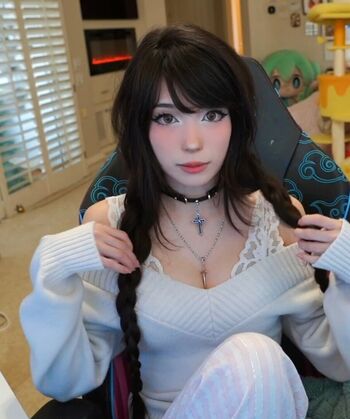 Emiru  page leaked private photo uncensored HD quality